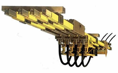 拖鏈電纜、拖令電纜和滑觸線都可為移動設備進行供電